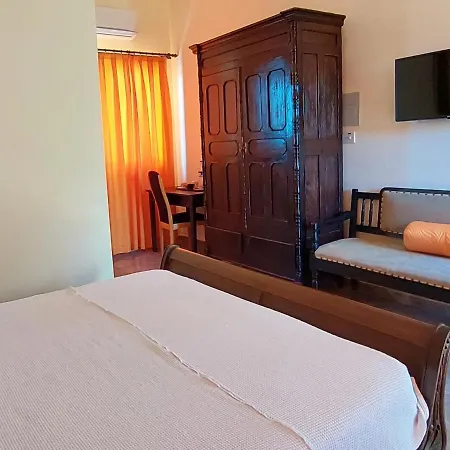 La Medusa Gardens Guest house